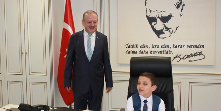 Kartal’ın minik kaymakamından ilginç istek