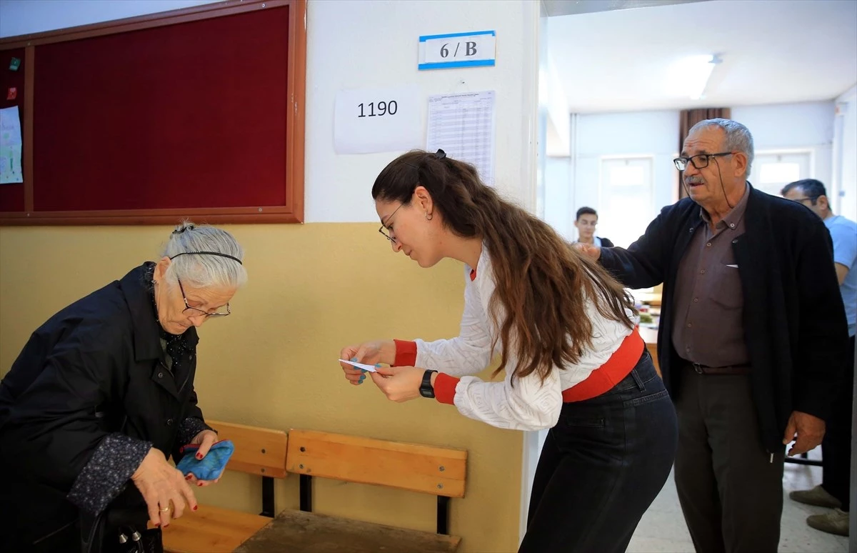 Katılım oranı düşük mü? Oy kullanmaya giden herkes aynı yorumu yapıyor