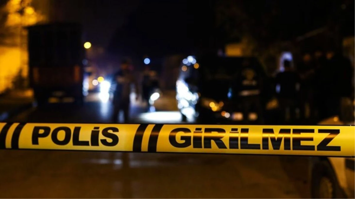 Maltepe’de otomobil belediye işçilerine çarptı: 4 Ölü