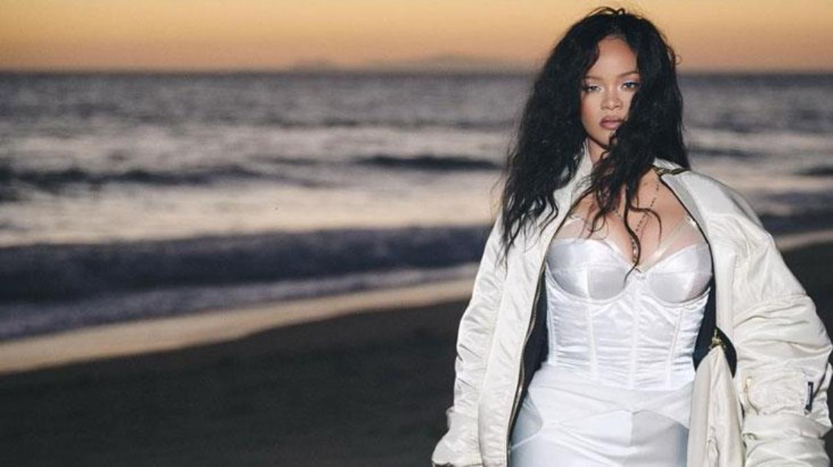 Rihanna bebeğinin ismini 1 yıl sonra açıkladı