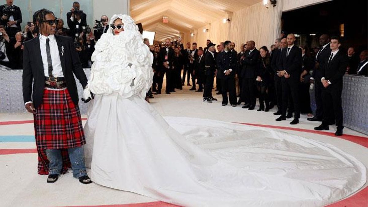Rihanna’yı görebilene aşk olsun! MET Gala 2023’e ünlü isimlerin tarzı damga vurdu