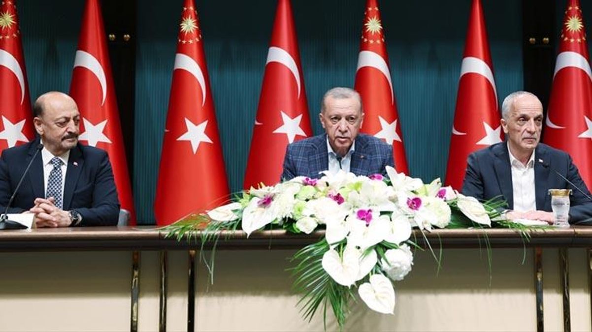 Kamuda en düşük maaş 15 bin TL oldu