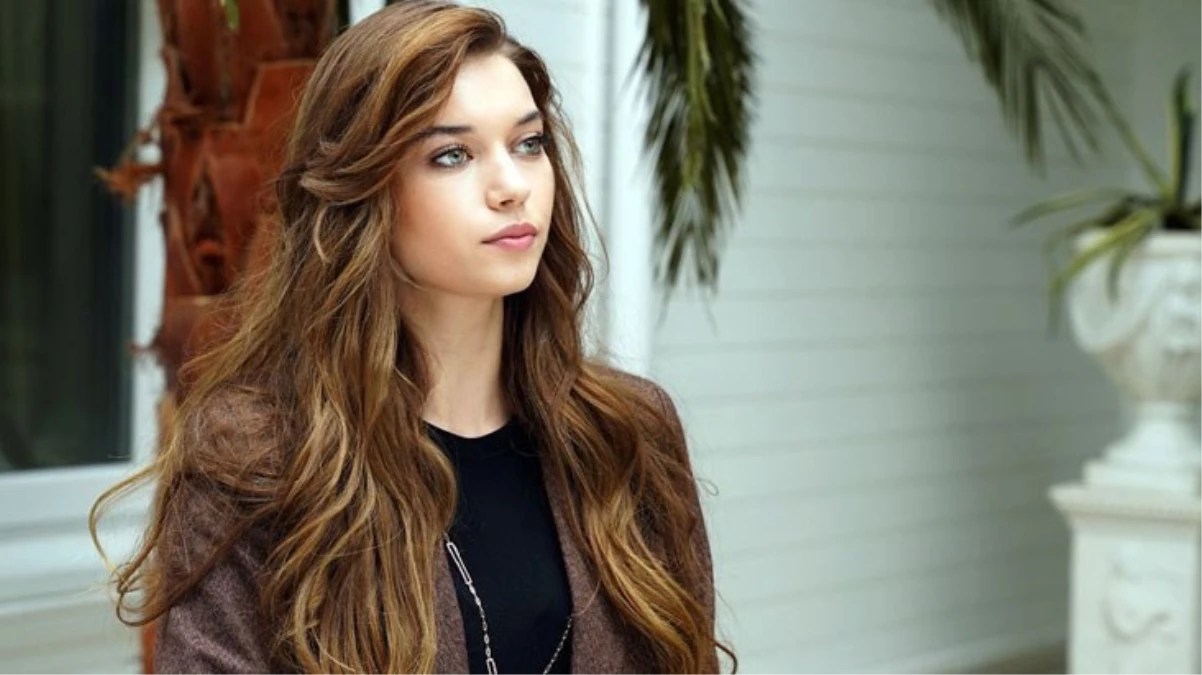 Afra Saraçoğlu uçağa alınmadı