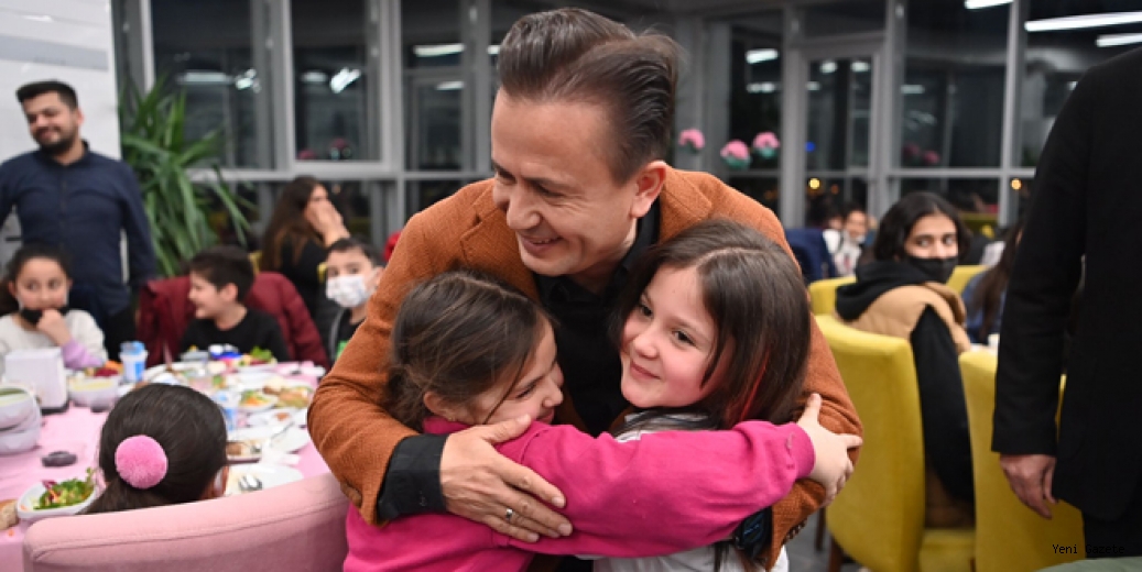 AK Parti İstanbul’da 4 isim için anket yapacak!