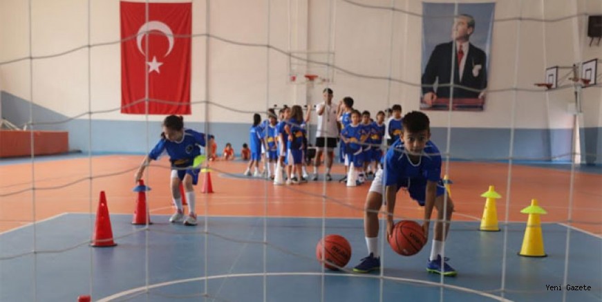 Kartal Belediyesi Yaz Spor Okulu açıldı