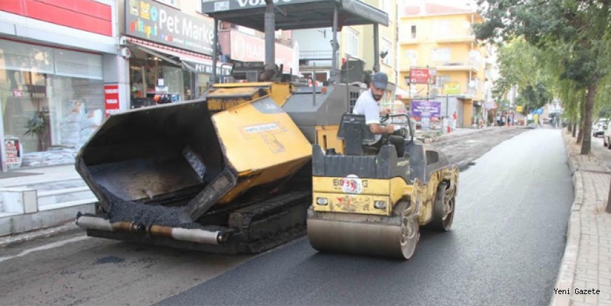 Kartal’da asfalt seferberliği tam gaz sürüyor