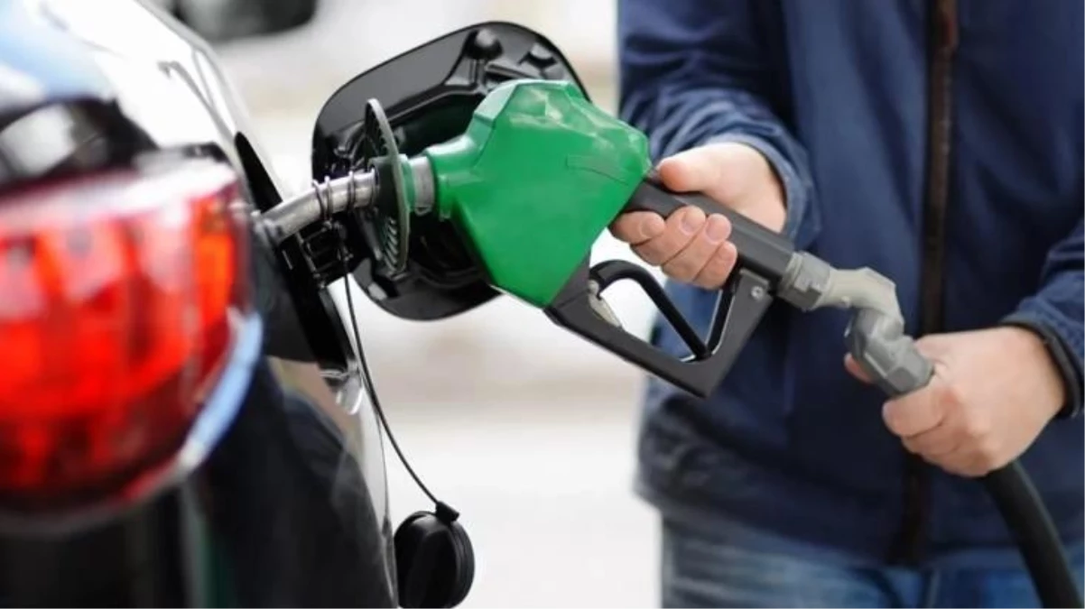 Motorine okkalı bir zam daha! Litresi 35 lirayı aştı