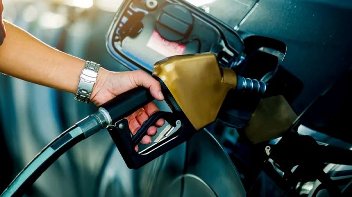 İstanbul’da benzinin litresi 34 liranın üzerine çıktı