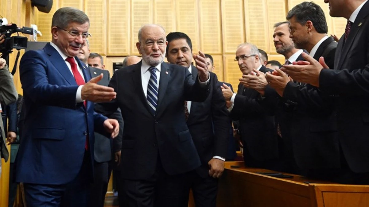 Saadet ve Gelecek Partisi’nden ilk grup toplantısı: Millet ‘Önümüze güçlü bir alternatif koyamadınız’ dedi