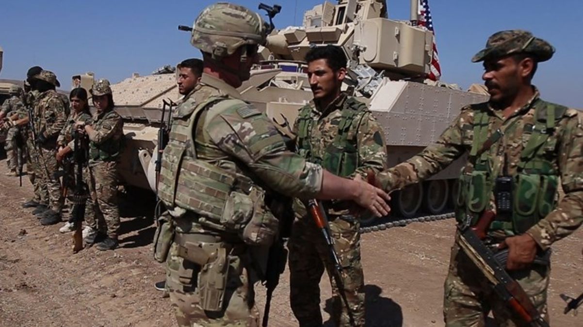 ABD, teröristleri eğitmeye devam ediyor!