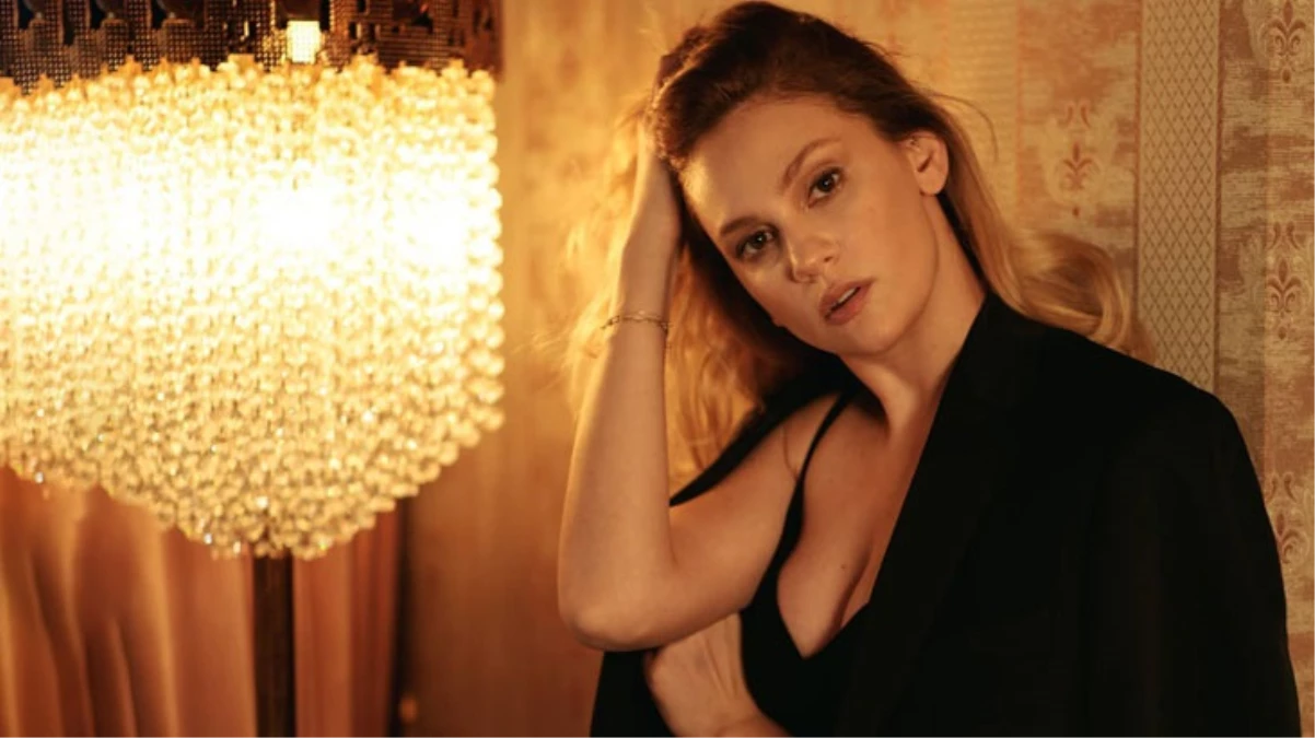 Farah Zeynep Abdullah Venedik’te ödül aldı