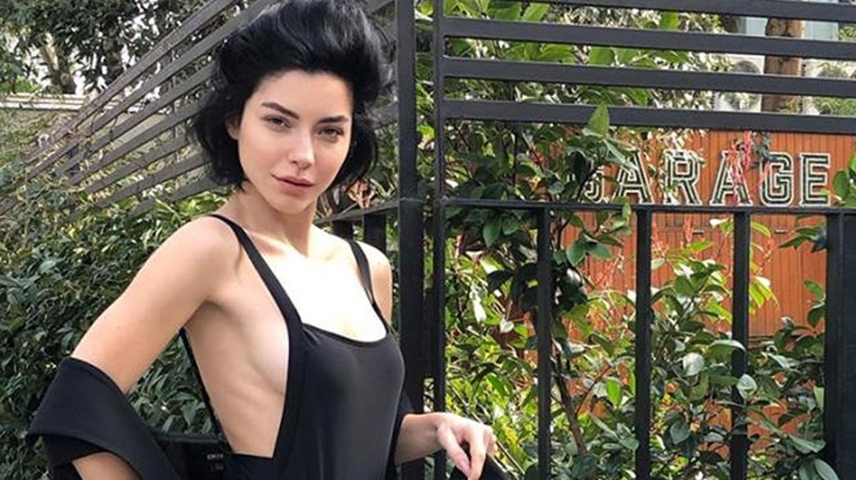 Merve Boluğur yine sosyal medyanın gündeminde! Başını örtüp göbeğini açtı