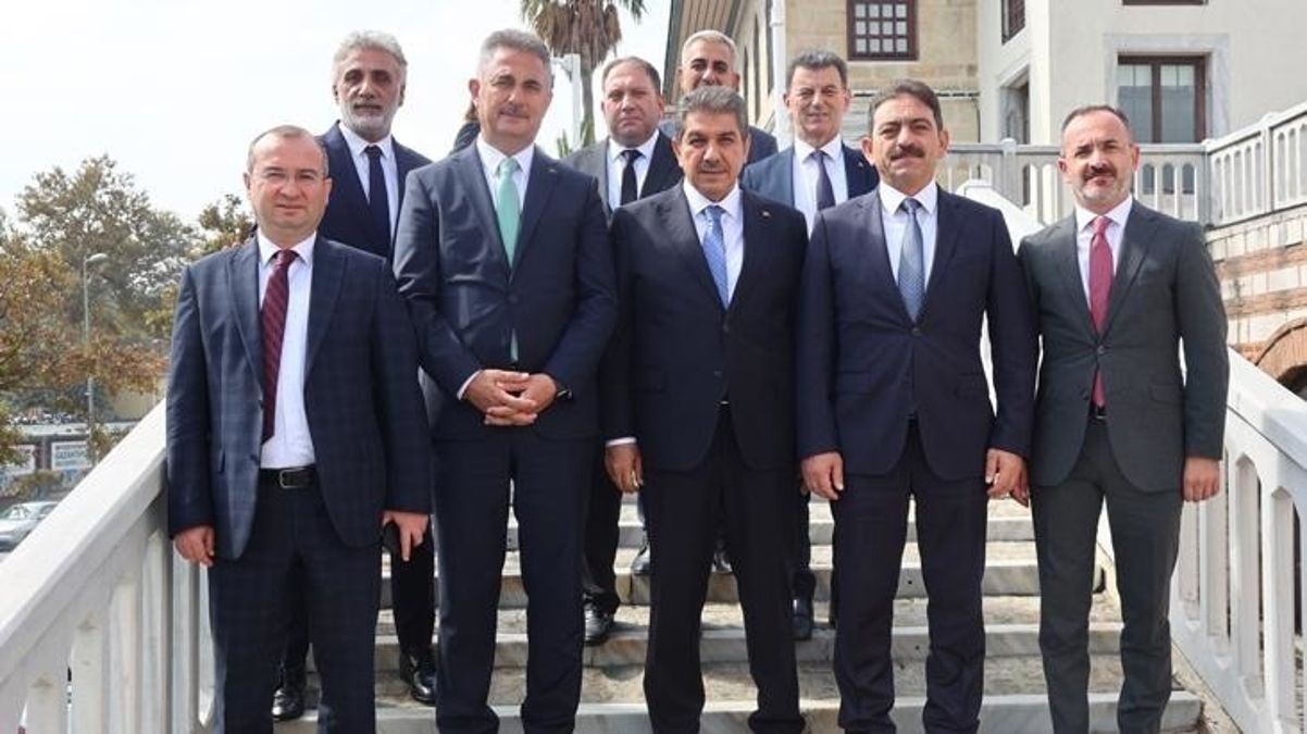 AK Parti’de 11 grup başkanvekili İstanbul’a çıkarma yaptı!