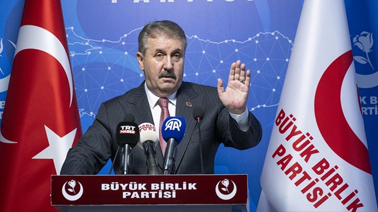 Mustafa Destici’den hükümete “emekli maaşı” tepkisi: Sizin yaptığınız hatanın bedelini ödeyemezler