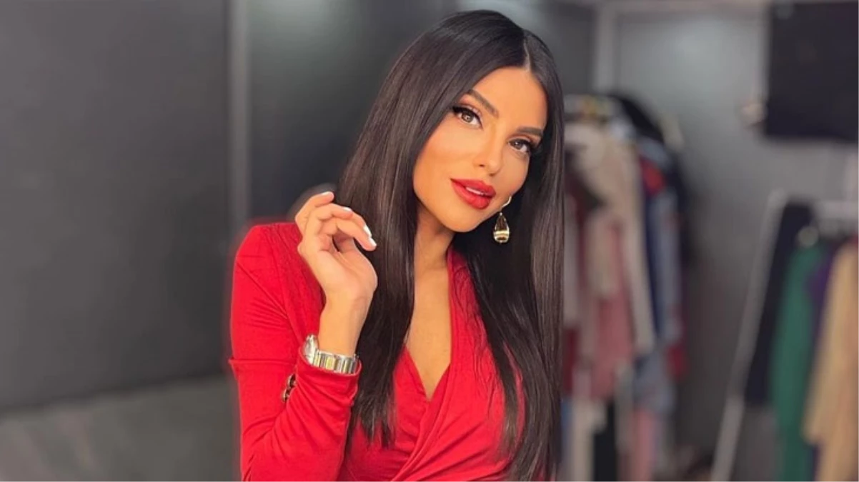 8 yıl sunduğu programdan kovuldu mu?