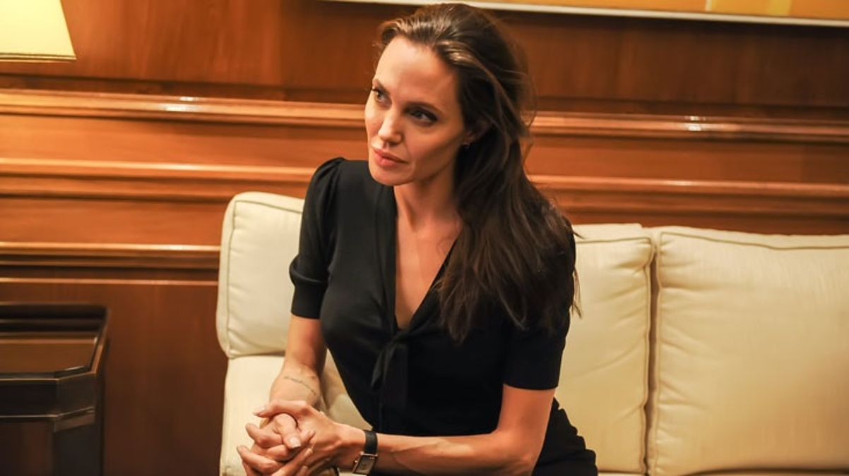 Angelina Jolie katil İsrail’e tepki gösterdi