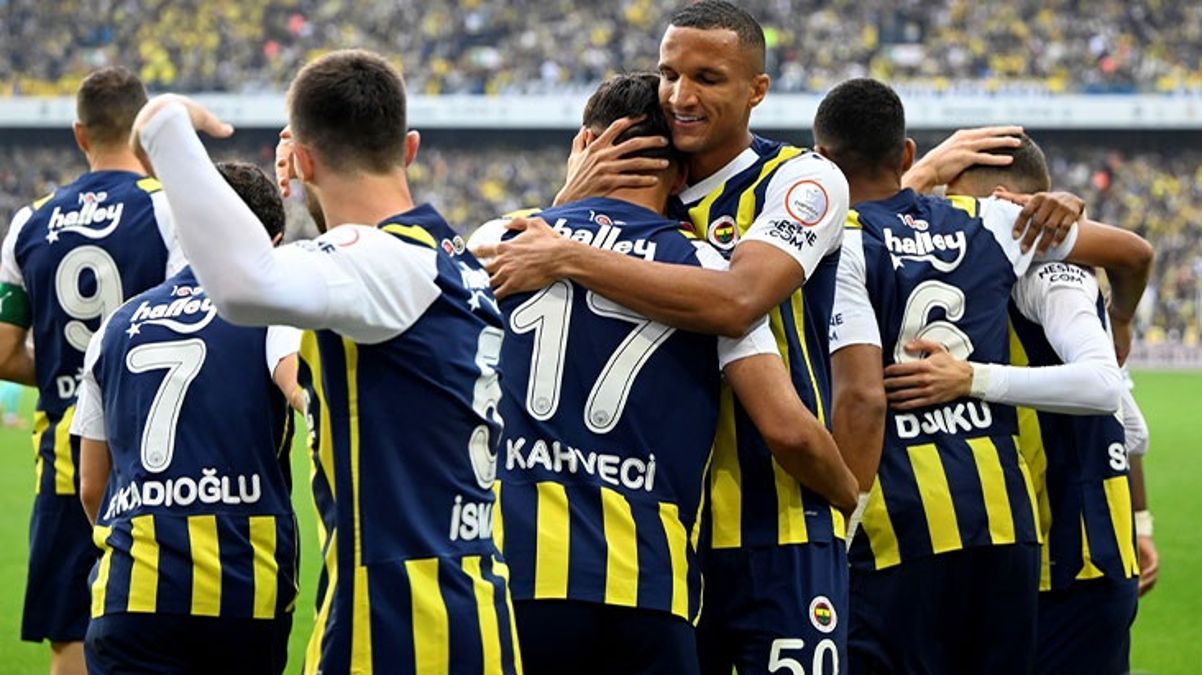 Fenerbahçe’nin Avrupa kadrosu belli oldu!