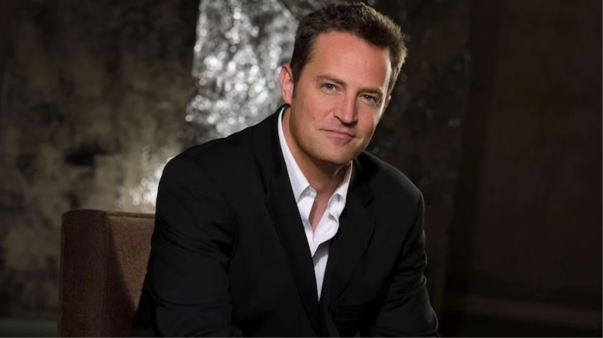 Friends dizisinin yıldızı Matthew Perry hayatını kaybetti