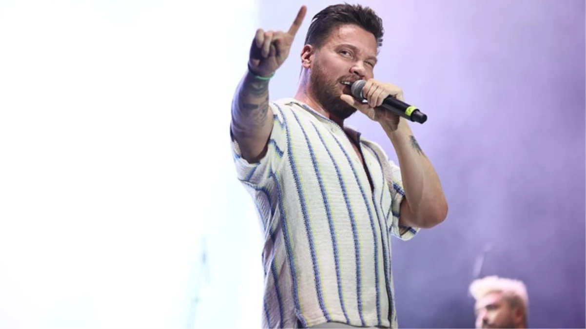 Cumhuriyet kutlamalarını beğenmeyen Sinan Akçıl’ın sözleri tepki çekti