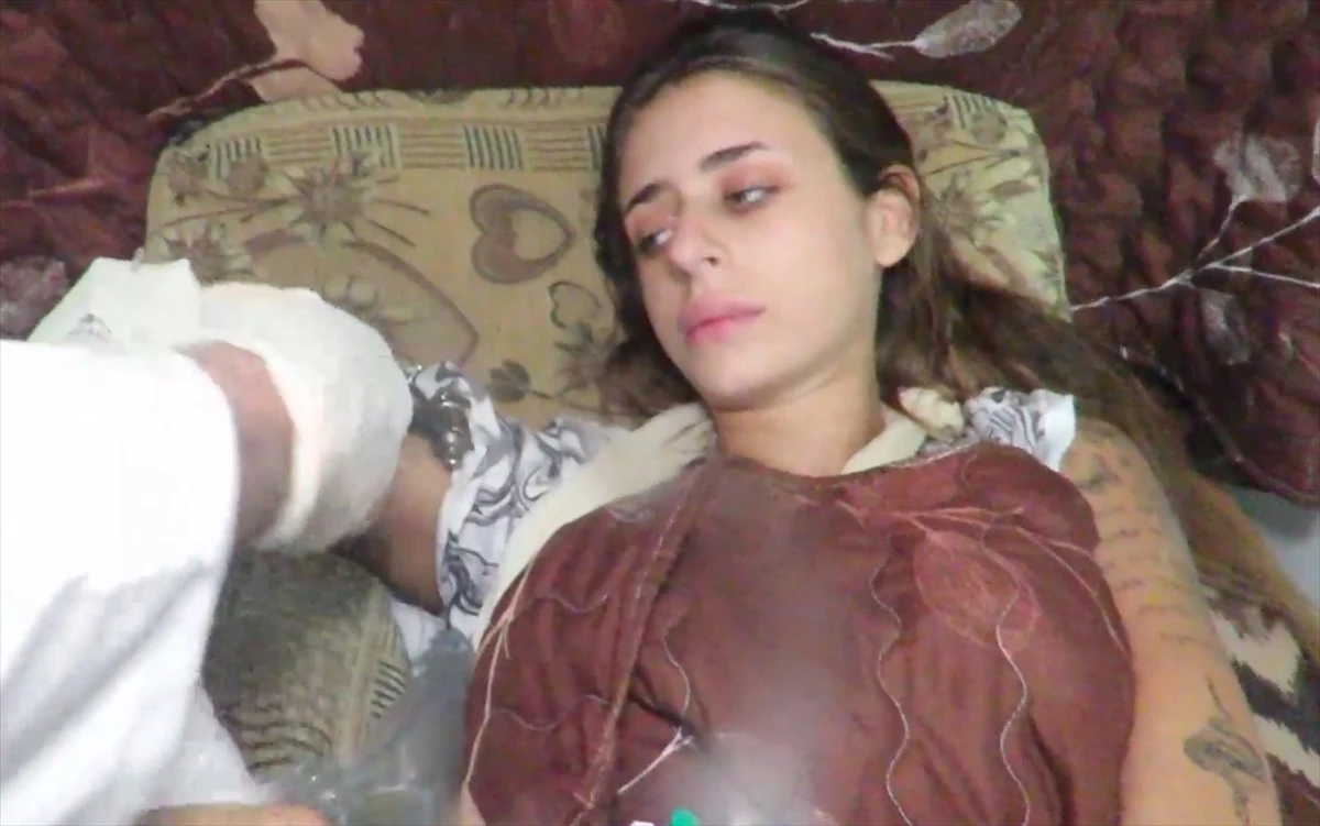 Hamas İsrailli kadın esirin tedavi görüntülerini paylaştı