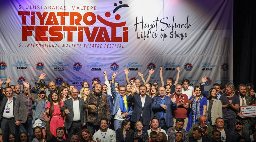 Maltepe’den dünyaya barış mesajı