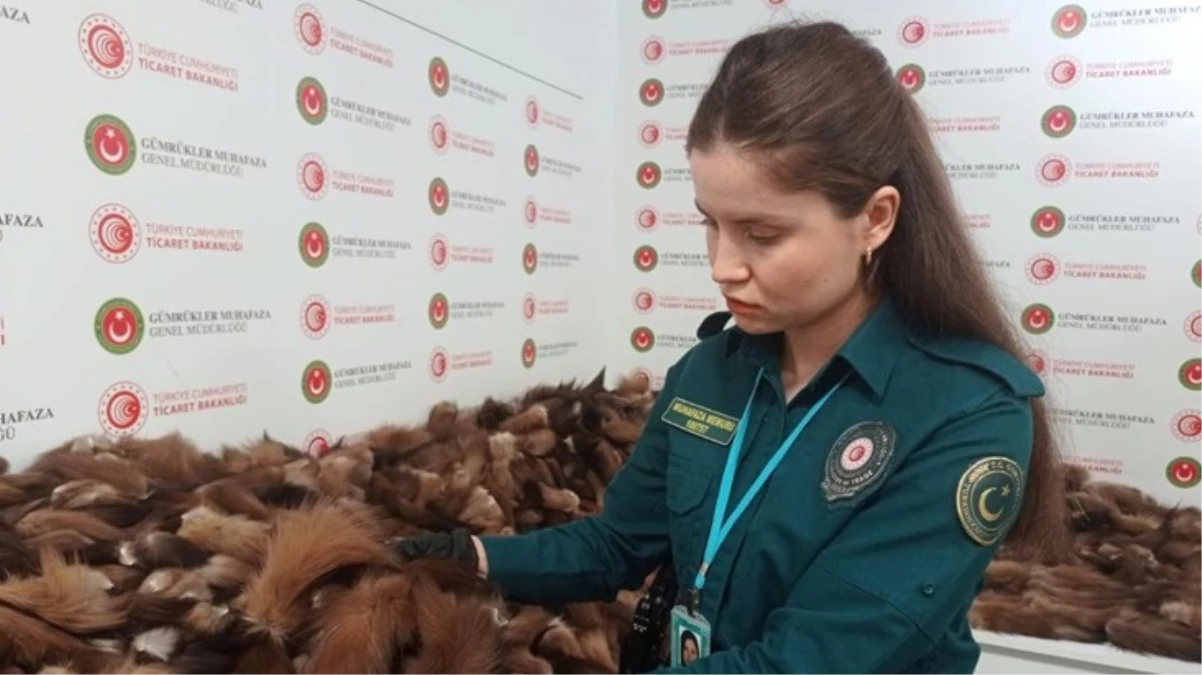 Türkiye’ye sokacaklardı havalimanında enselendiler