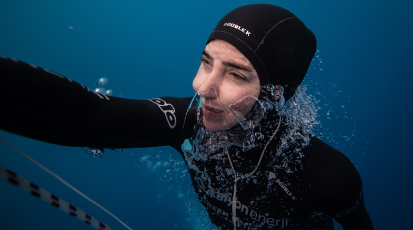 Şahika Ercümen Hatay için dünya rekoru kırdı