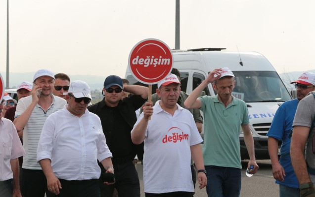 Parti meclisi kararıyla CHP'ye geri gelen Tanju Özcan: Baba evine döndüm
