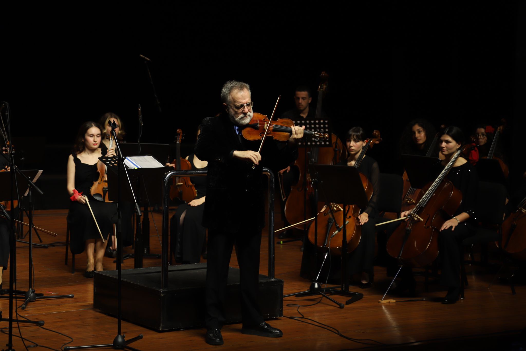Kartal Belediyesi Gençlik Senfoni Orkestrası büyüledi