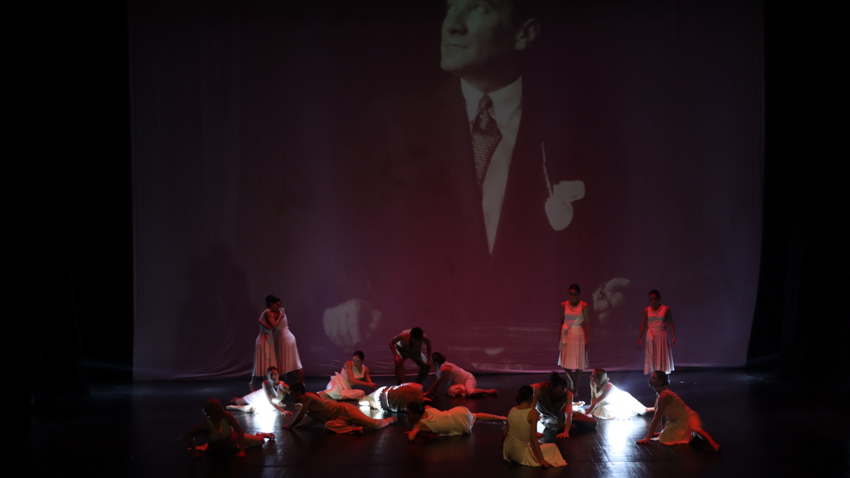 Maltepe’de 21.Yüzyıl modern dans gösterisi yapıldı