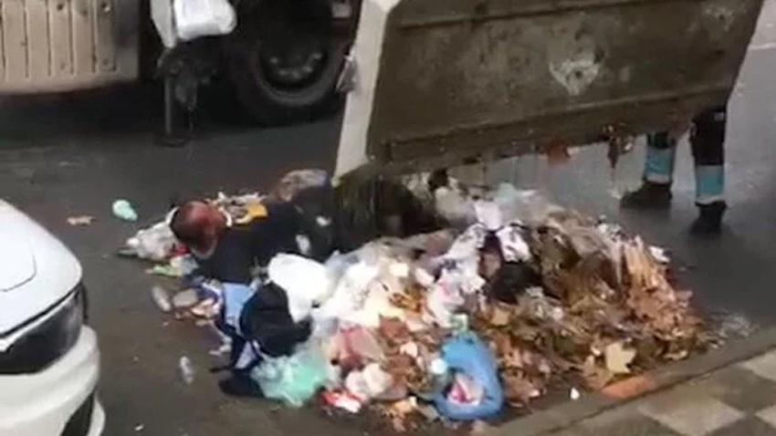 Yağmurdan korunmak için girdi vinçle çıkarıldı!