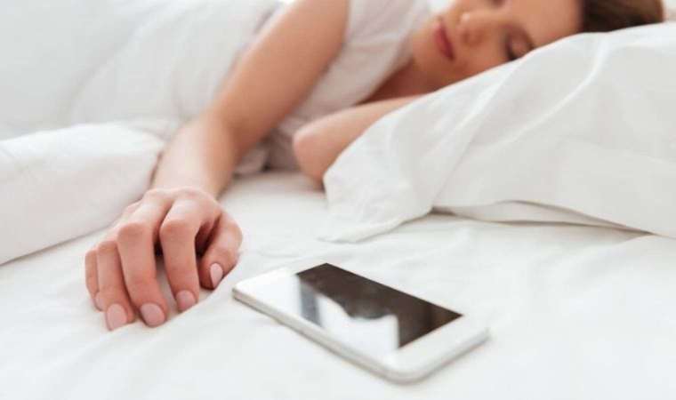 Sabahları ertelenen alarmın şaşırtıcı faydaları