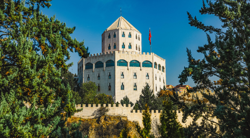 Keçiören’de soğuk havayı kartpostallık görüntüler ısıtıyor