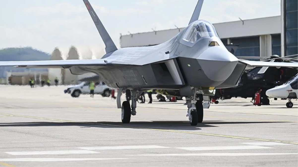 Kaan ve ikinci yerli uçak gemisi Yunan basınında