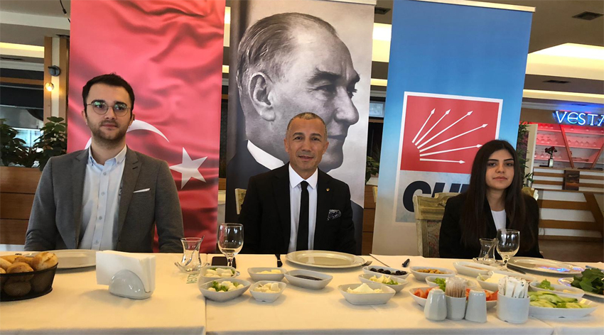 Muammer Çelebi Kartal Belediye başkanlığına adaylığını açıkladı