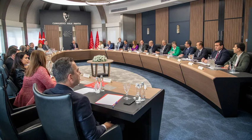 CHP’nin yeni MYK’sı ilk kez toplandı