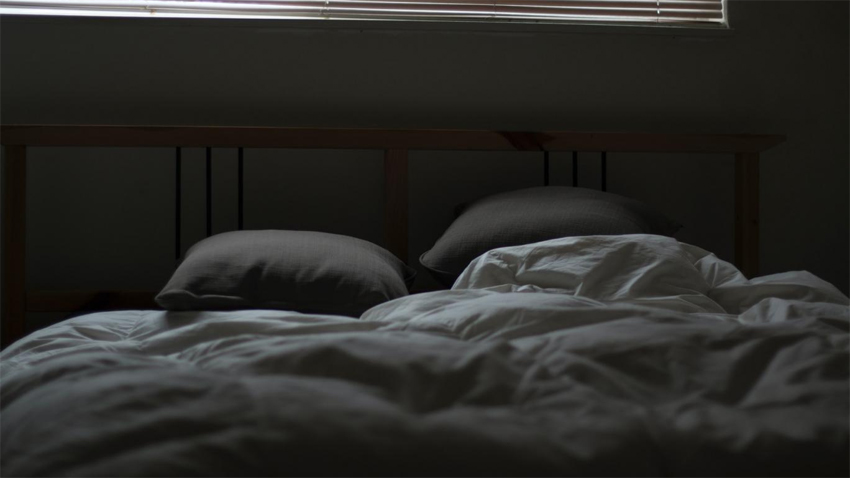 Geceleri sık sık neden uyanırız?