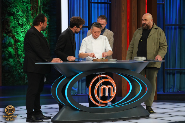 MasterChef'te ilk şef önlüğünü giyen isim Tahsin oldu