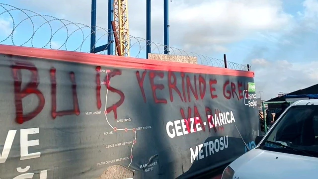 Gebze metro inşaatında işçiler grev başlattı