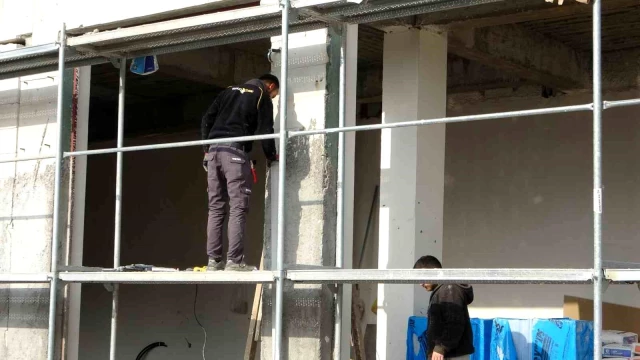 Malatya'da deprem sonrası 70 bin TL maaşla çalışacak inşaat ustası bulunmuyor