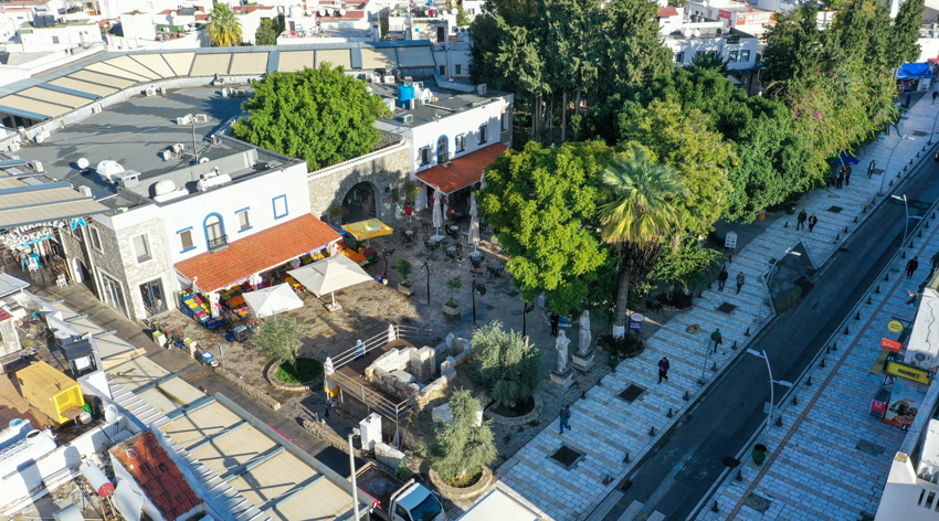 Bodrum gıda çarşısı hizmete devam ediyor