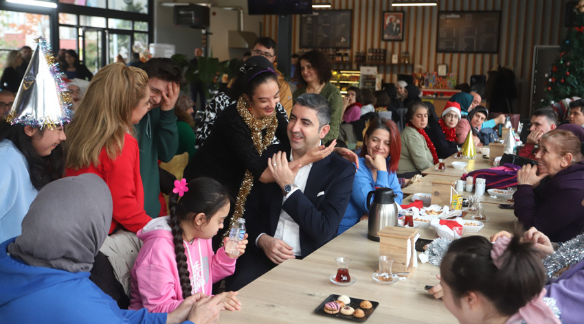 Başkan Yüksel engelsiz üretim atölyesi öğrencileriyle buluştu