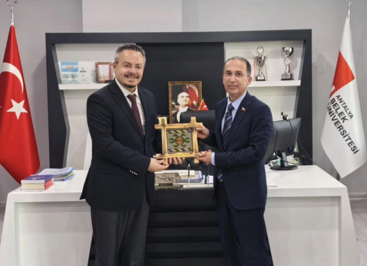 Antalya Belek Üniversitesi’nin rektörü Mehmet Yazıcı kimdir?