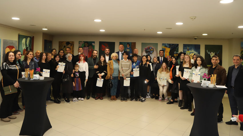 Kartal Belediyesi Sanat Akademisi’nde mezuniyet sevinci