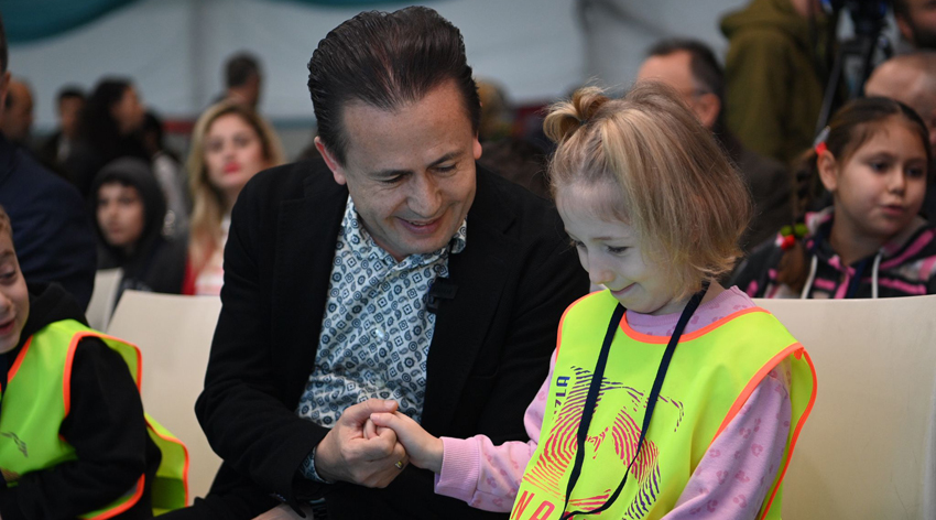 Tuzlalı çocuklar Filistinli çocuklar için tek yürek oldu