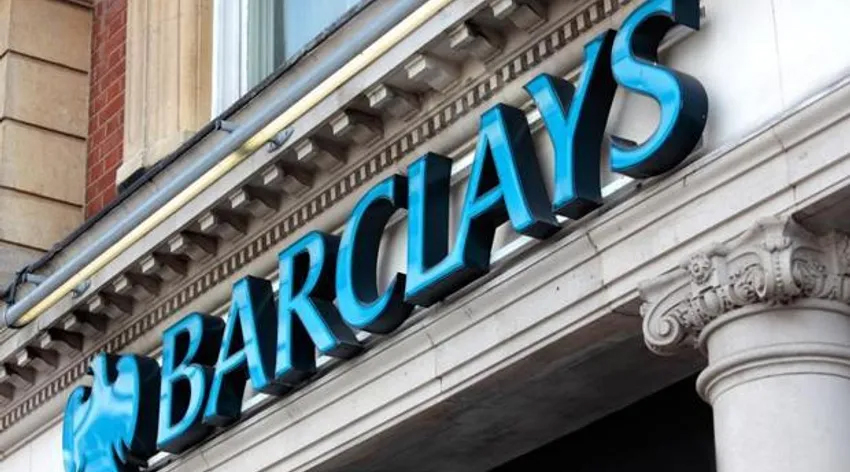 Katar dev bankanın hisselerini satıyor