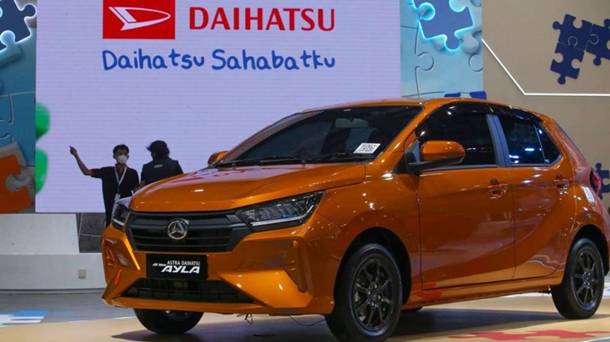 Japon otomobil üreticisi Daihatsu, sevkiyatların ardından şimdi de üretimi durdurdu