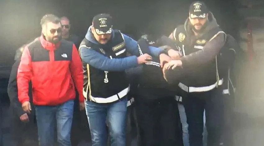 Ece Ronay ve 6 şüpheli sağlık kontrolüne götürüldü