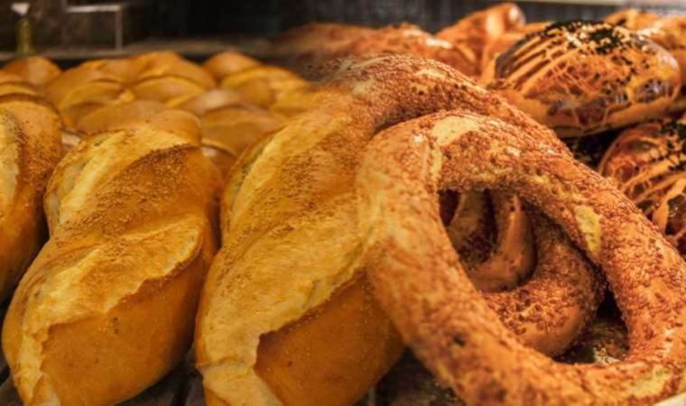 İzmir’de ekmek ve simide gayriresmi zam
