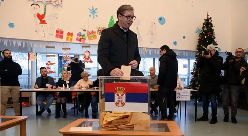 Sırbistan’da seçimlerde hile iddiası ortalığı karıştırdı